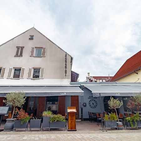Upper Town Inn Загреб Екстериор снимка